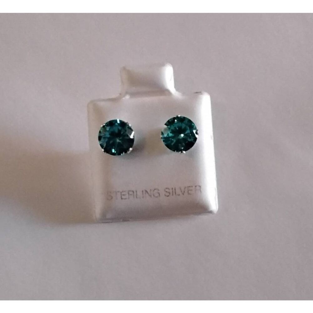 NEW~2Ct Round Cut Swiss Blue Topaz Gemstone Stud Earrings~.925 Sterling Silver